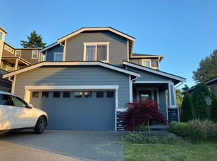8135 NE 196th St, Kenmore, WA