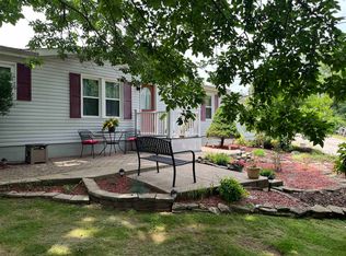 8442 Pleasant Hill Rd, Henderson, KY 42420