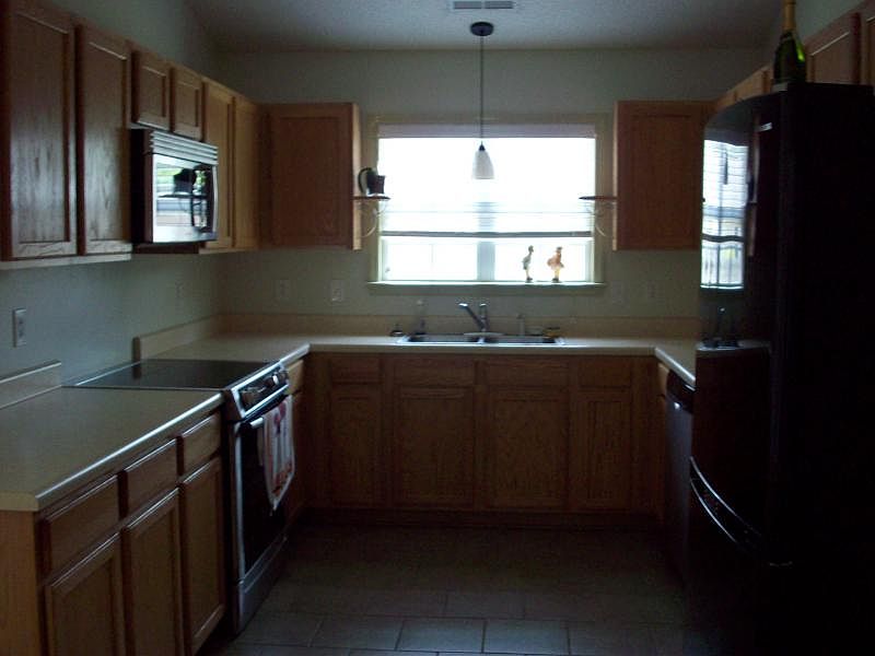 2nd image of 129 Derby Park Ave