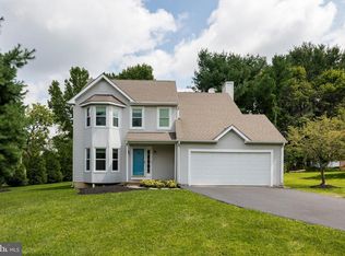 452 Deep Willow Dr, Exton, PA 19341
