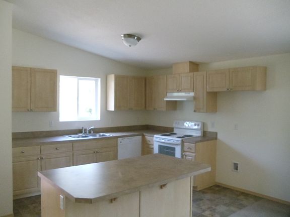 5th image of 1626 Rose Valley Rd
