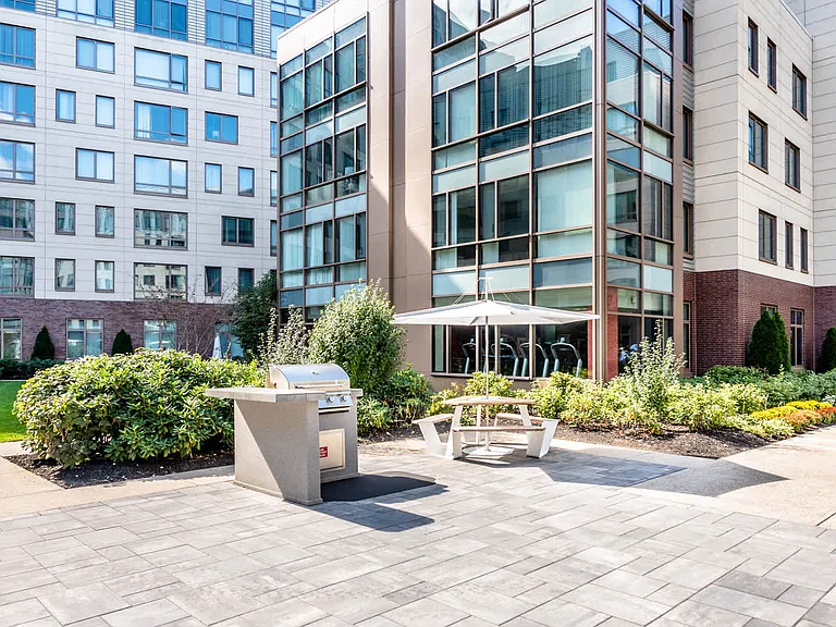 Private Courtyard Grilling Area