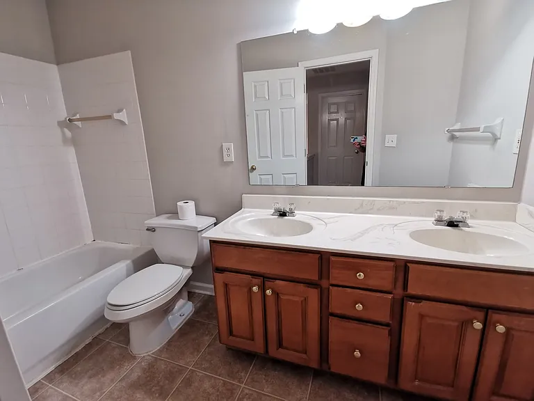 715 Morning Creek Ln — Photo 23