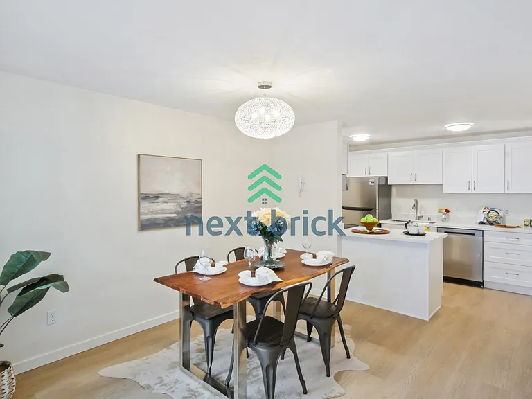 2104 Alki Ave SW #306 — Photo 12