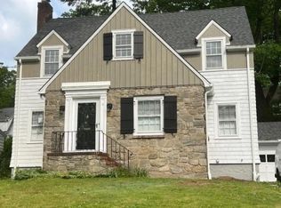 6 Glen Rd, West Orange, NJ 07052