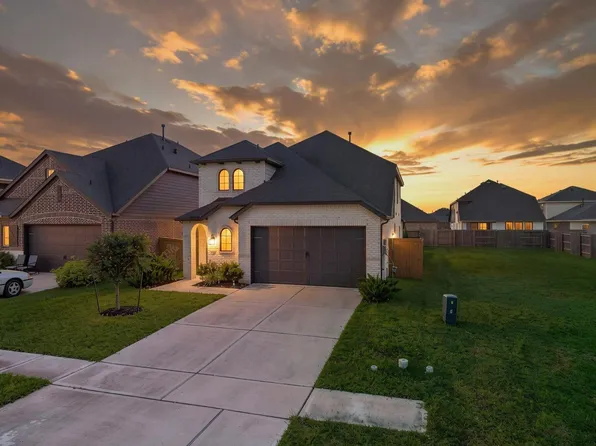 13021 Sapphire Lake Ln, La Marque, TX 77568
