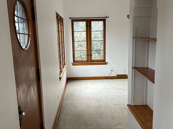 4th image of 5632 W Auer Ave