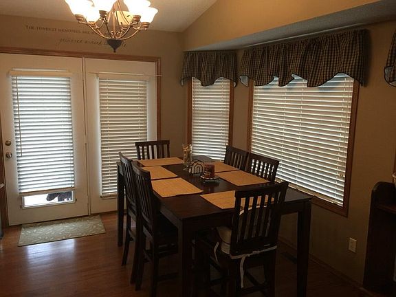 5th image of 2823 N Stoney Brook Ln