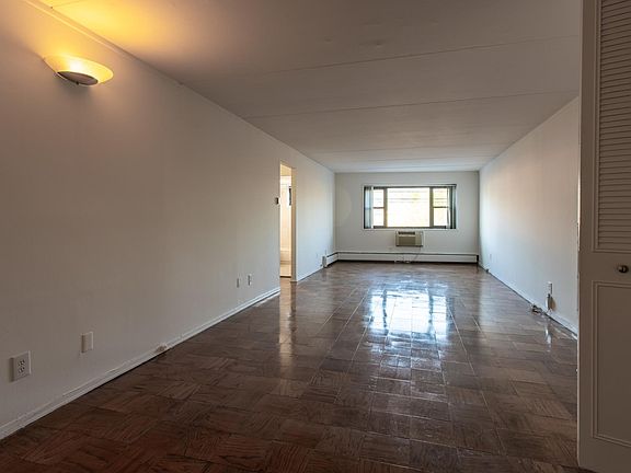 2nd image of 100 Clinton Ave APT 1S