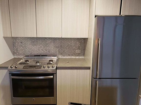 4th image of 10 Saint Pauls Pl APT 6L