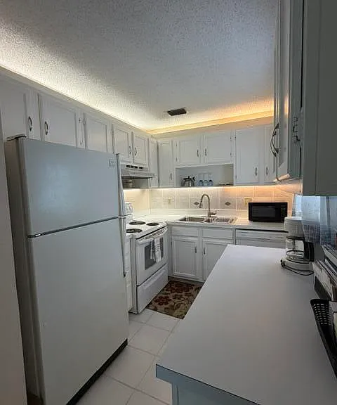 16 Vista Palm Ln #105 — Photo 10