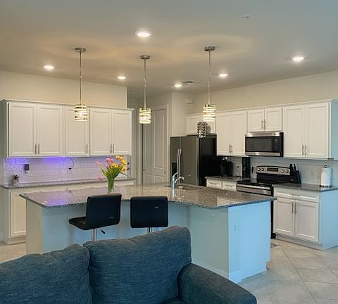 5th image of 12594 Laurel Cove Dr