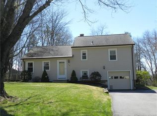 15 Sunnyview Dr, Vernon, CT 06066