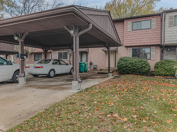 1530 Chippewa Trl #1530, Wheeling, IL 60090