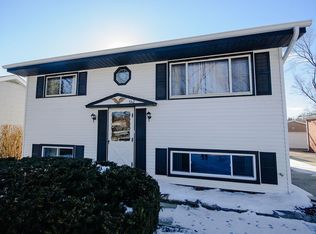 542 W Comstock Ave, Elmhurst, IL 60126