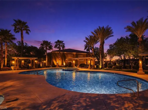 950 Seven Hills Dr APT 2824, Henderson, NV 89052