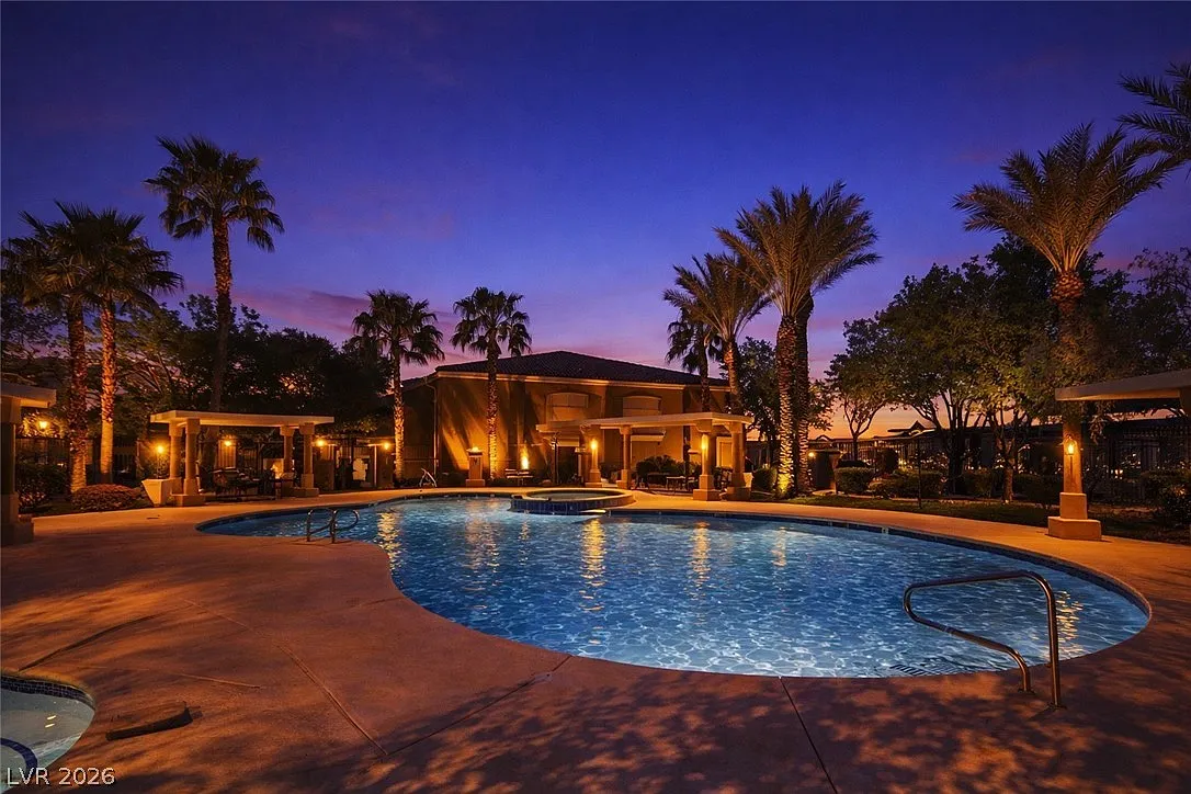 Building Photo - 950 Seven Hills Dr #2824