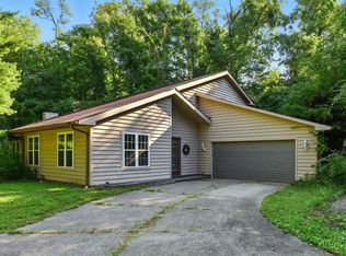 1662 Springdale Rd, Cincinnati, OH 45231