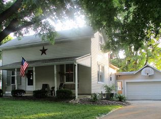 879 N Main St, Roanoke, IN 46783