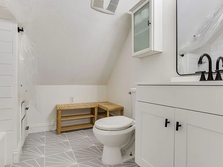 4227 Sandy Bluff Dr E — Photo 15