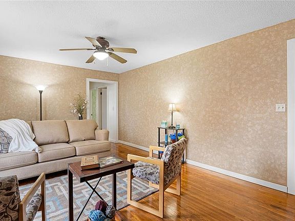 4th image of 536 S Krudwig Ave