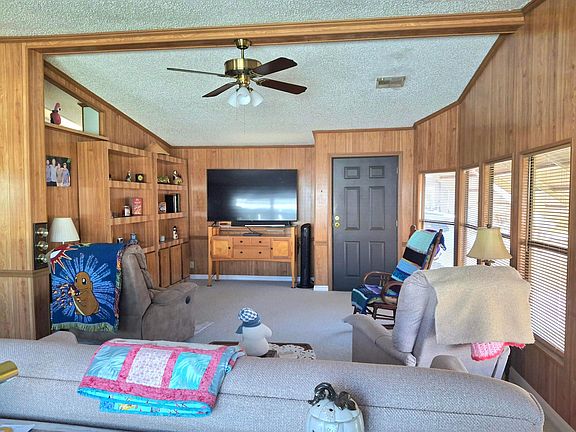 4th image of 8165 Buckthorn Circle
