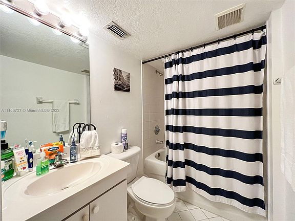 2nd image of 1261 SE 27th St Unit 102