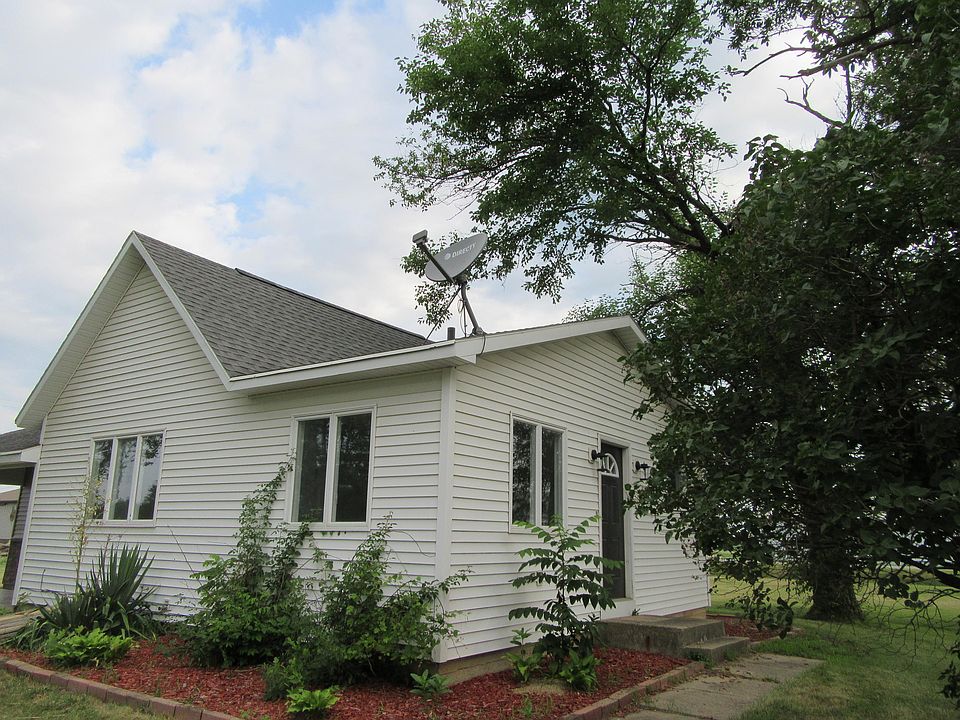 1st image of 409 N Ash St