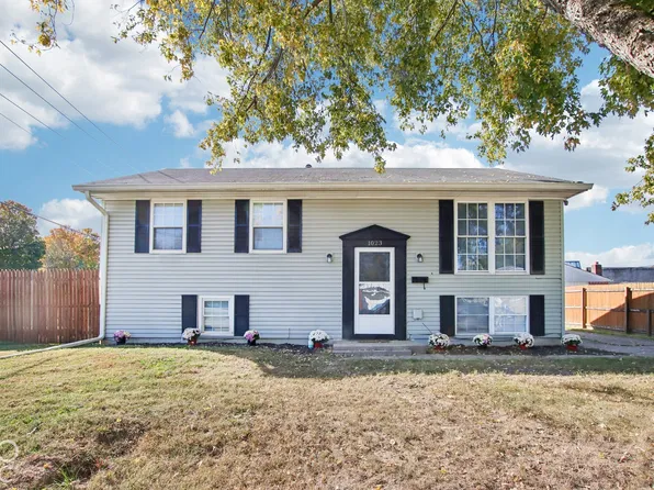 1023 Avalon Ln, Chesterfield, IN 46017