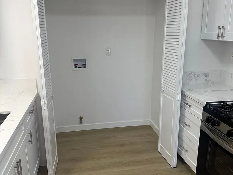10541 Sycamore Ave — Photo 6