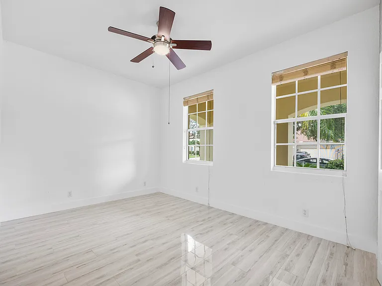 6752 Osage Cir — Photo 14