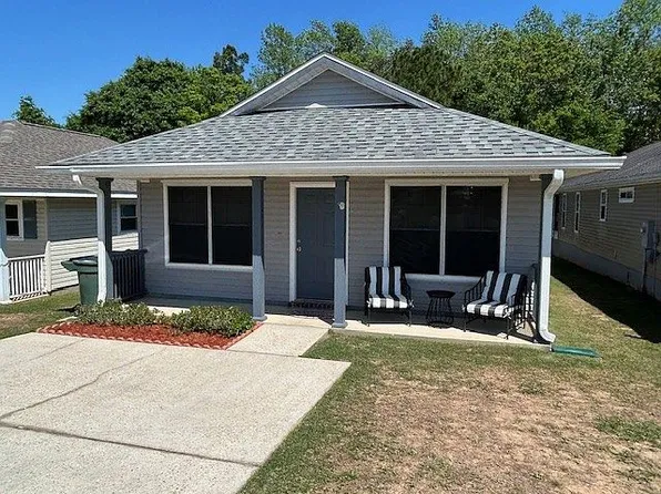 1143 Brownfield Rd, Pensacola, FL 32526