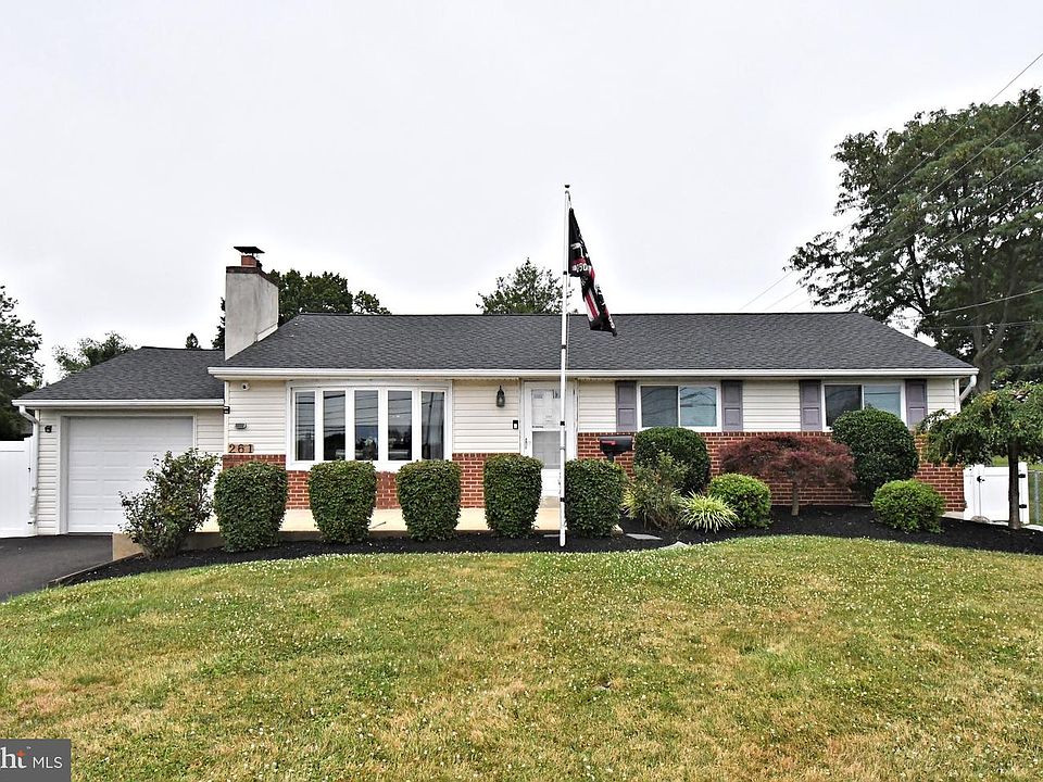 1st image of 261 Valley Rd