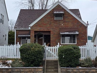 2325 Broad St, Parkersburg, WV, 26101