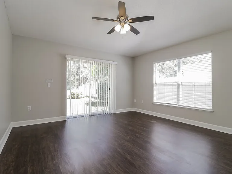 12503 Woodbury Cove Dr — Photo 7