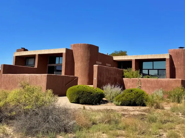 13 Arco Ct NW, Albuquerque, NM 87120