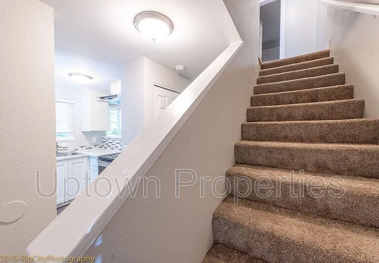 3331 SW Garden View Ave — Photo 8