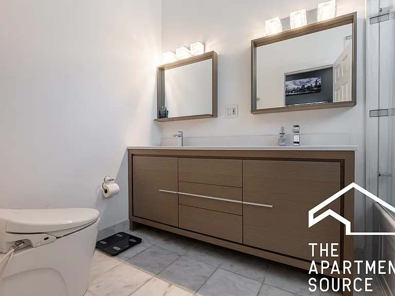 3739 N Sheffield Ave #3 — Photo 11