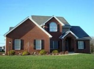 100 Manor Ct, Butler, PA 16001