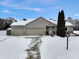 N107W14150 White Pine Ct, Germantown, WI