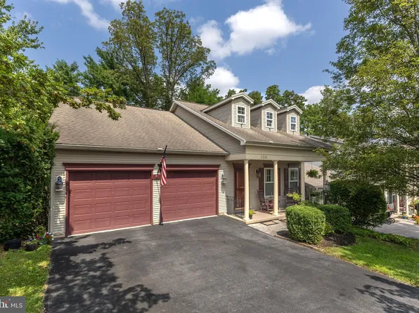 124 Tradition Dr, State College, PA 16803