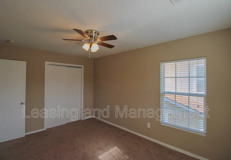 8811 Kellum Dr — Photo 16