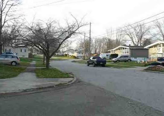 5th image of 1525 Hyde Park Ave