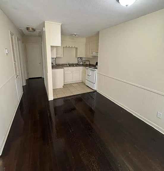 3909 Virginia Dr — Photo 3