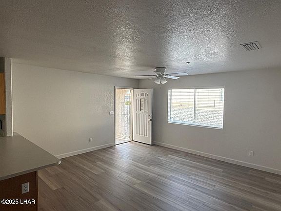 4th image of 3386 Mockingbird Dr Unit A