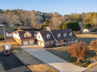 9223 Sunny Shore Ln, Chattanooga, TN 37416