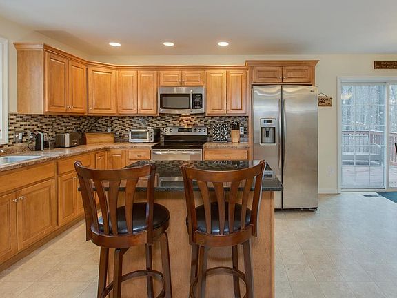 3rd image of 95 High Meadow Dr