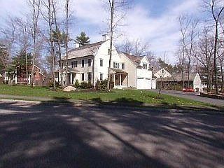 2nd image of 23 Elmwood Cres