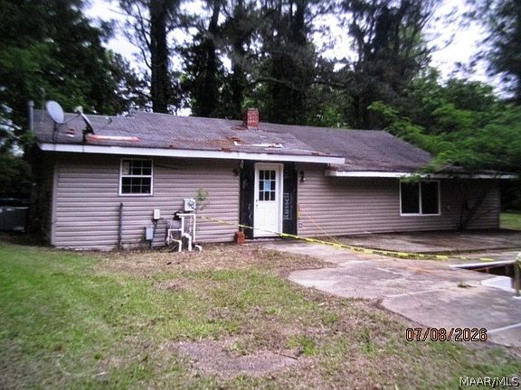 4th image of 902 Aztec Rd