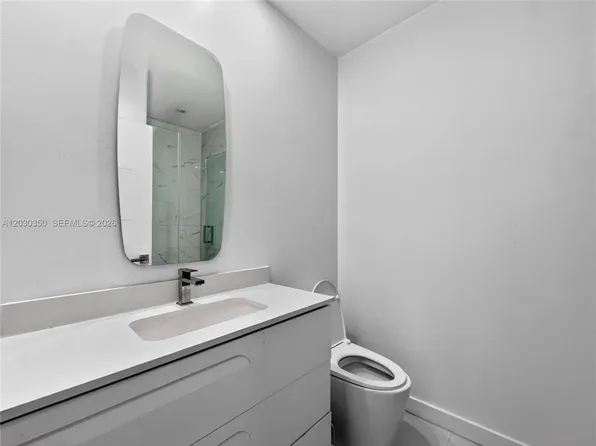 19707 Turnberry Way, Aventura, FL